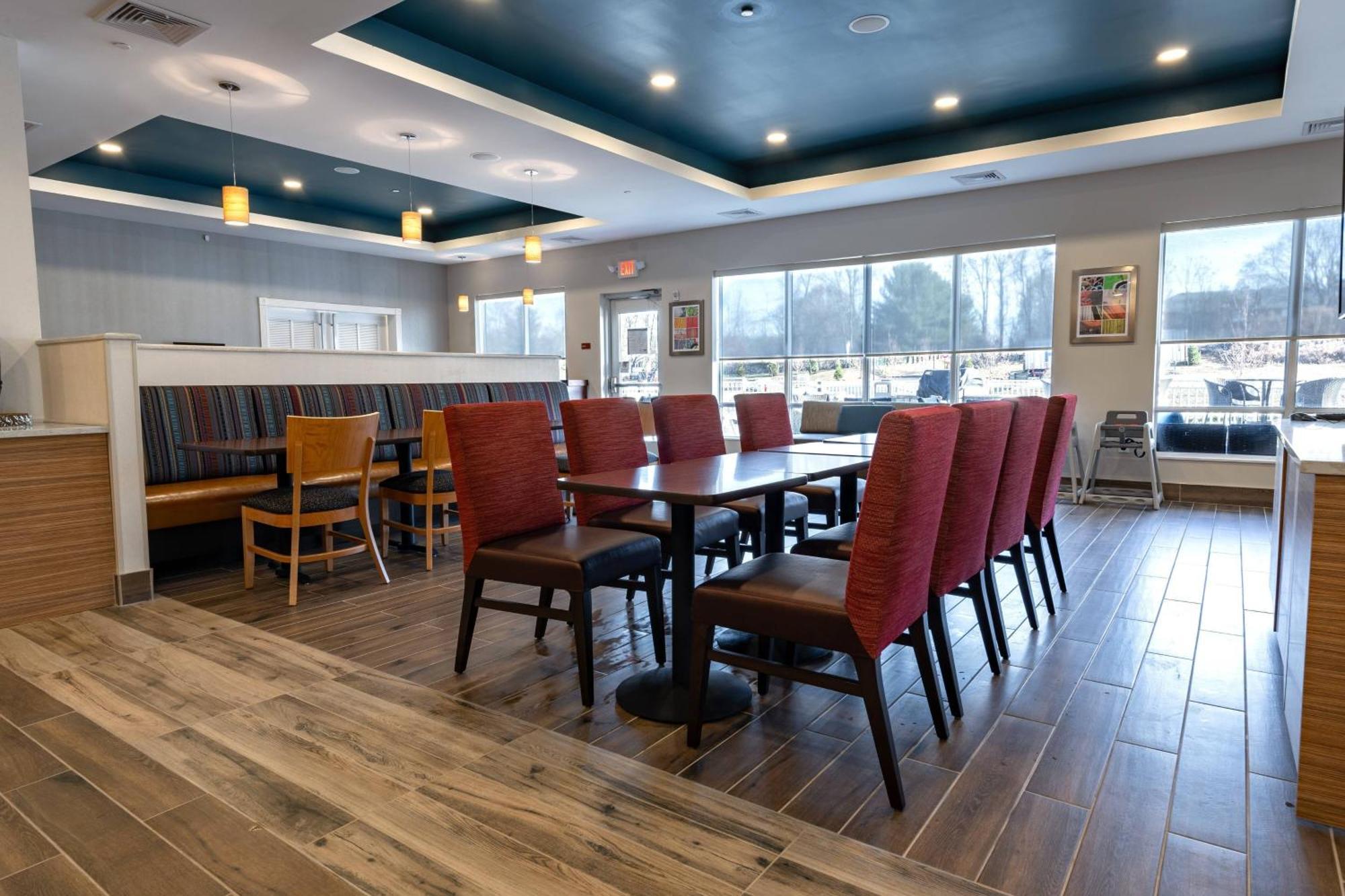 Towneplace Suites By Marriott Clinton Ngoại thất bức ảnh